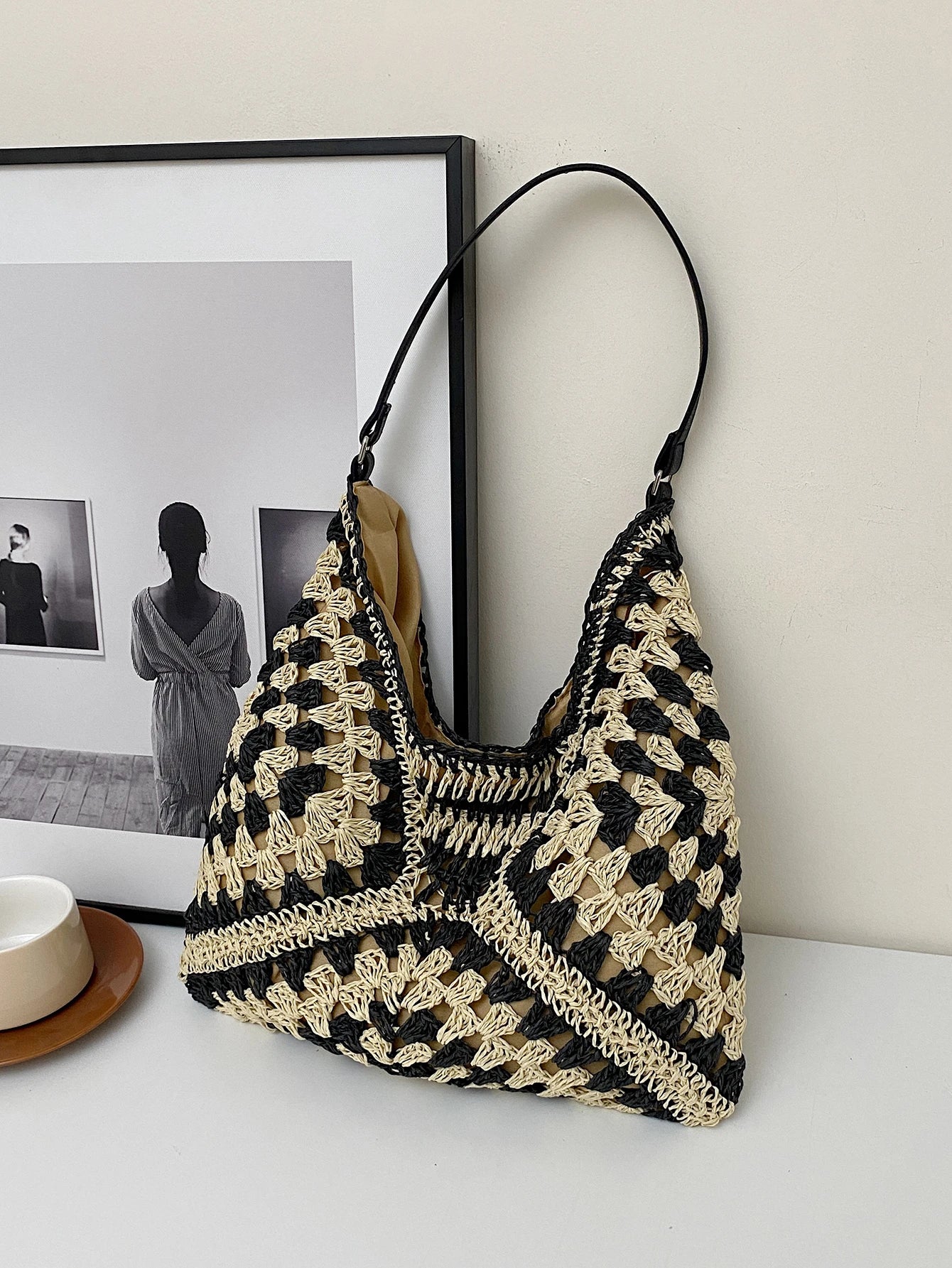 Valeria | Stylish Crochet Shoulder Bag