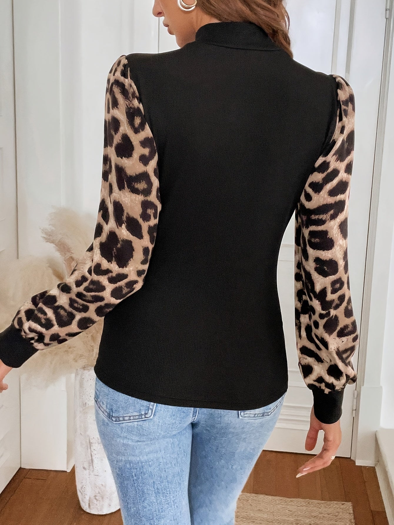 Molly | Elegant Long-Sleeve Top for Women